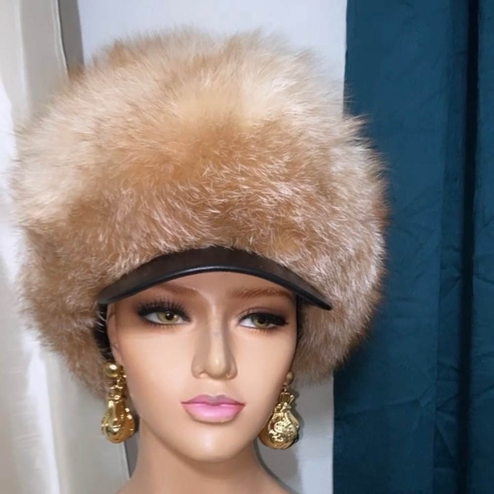 Brand New Fox fur hat with genuine leather brim